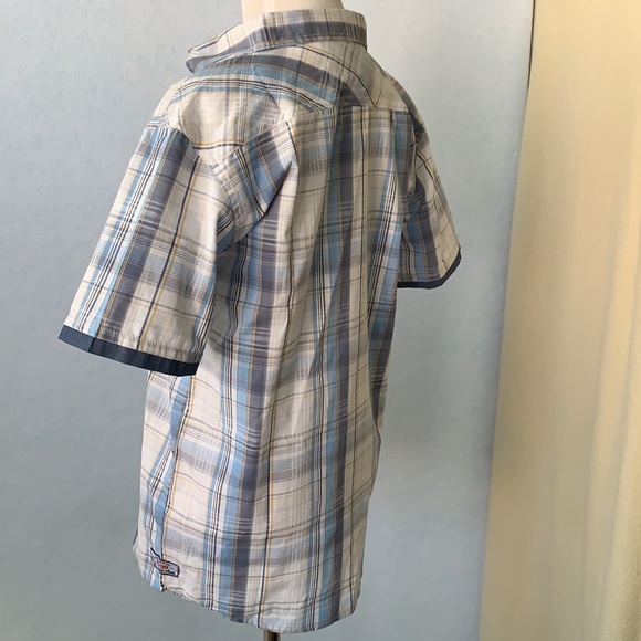 Plaid Short Sleeve Button Up Shirt - Picture 8 of 10